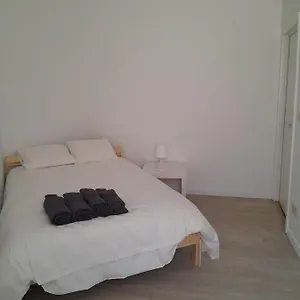 https://1-bedroom-studio-sleeps-4.brusselshotelsbook.com